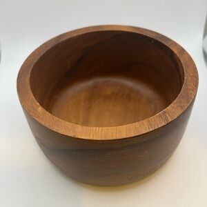 SOLID WOODEN ROUND TEAK WOOD 5.5” BOWL PREOWNED